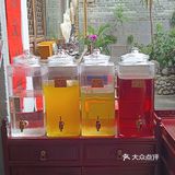 是吃鸭子火锅的，刚好没吃饭，就在他家吃了，汤超级好喝