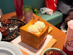 面包遇上冰激凌-新发现(宝山龙湖店)