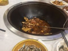 -鲁员外地锅鸡地锅鱼(古墩路店)