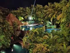 -三亚湾海居铂尔曼度假酒店