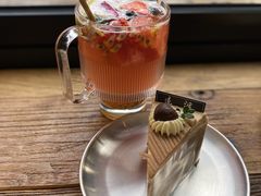 栗子红茶蛋糕-邊渡咖啡
