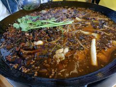 -鸿顺老铁锅美蛙鱼府(解放碑店)