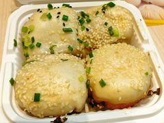 -小杨生煎(金山百联购物中心3楼店)