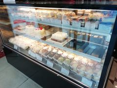 -红宝石·鲜奶小方·海派西点房(南丹店)