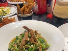 -艳阳天民俗村(公园路店)