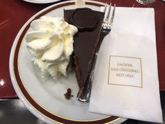 -Cafe Sacher(WIEN)