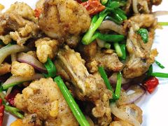 -虾弄弄海派小龙虾·牛羊蝎子火锅