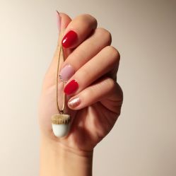 -伊人脱毛美甲美睫连锁机构