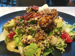 藜麦牛油果沙拉-麦田工坊(月湖店)