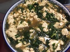 -华龙特色大骨鸡农家菜馆