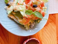 三文鱼牛油果沙拉-文三酒肆自助放题(新街口友谊广场店)