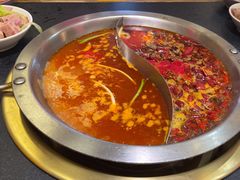 -沸炉重庆老火锅(军事博物馆店)