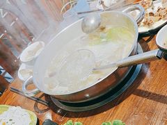 -乡土黄·鲜牛肉火锅·小龙虾(兴业街店)