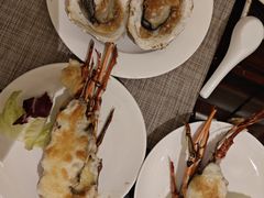 -广州万富希尔顿酒店·感趣自助餐厅·金秋蟹宴生蚝海鲜刺身