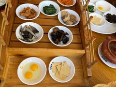-桥香园过桥米线(国贸店)