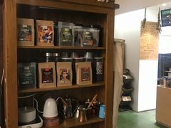 -房角石咖啡与书(吉大南校店)