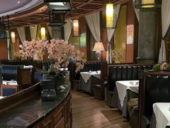 -八府香鸭·啫啫煲(华山路店)