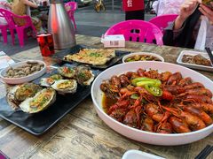 -龙巢盱眙龙虾·牛蛙·烧烤宵夜(八卦岭店)