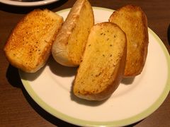 香蒜面包-萨莉亚意式餐厅(南京虹悦城店)