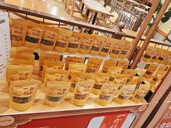 -大食代美食广场(上海中心店)
