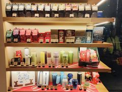 -星巴克臻选(上海长风大悦城店)