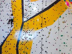 -问山MountQuest攀岩馆