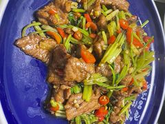 -六州府地锅鸡·农家菜·龙虾(未来科技城店)