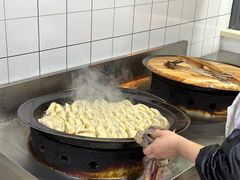 -黄阿姨锅贴大王(万航渡路店)