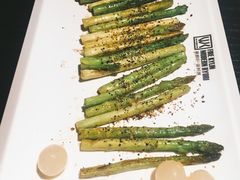 烤芦笋-HIHE Bistro·Oyster Bar(华熙live店)
