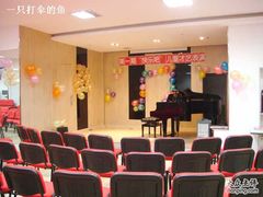-柏斯音乐艺术中心·钢琴·吉他(上音店)