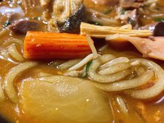 招牌炸酱小锅米线-肥汁米蘭香港米线(宁波路总店)