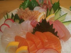 -晶吉·居酒屋·烧鸟·海胆(民主广场店)