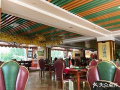 -海尔巴格新疆餐厅(东来兴店)