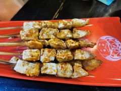 外脆里嫩烤芒鱼腩-老表记广西宵夜螺蛳鸭脚煲(西大店)