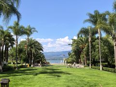 -西昌邛海湾柏樾酒店(原邛海湾柏栎度假酒店)