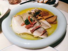 -港丽餐厅