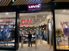 -砂之船奥莱(南京江宁店)