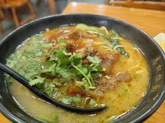 -志权牛肉面(灵山路店)
