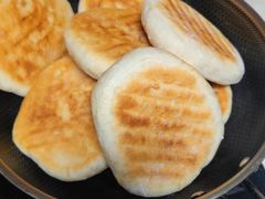 -乐禧母婴全自营月嫂(宝山店)