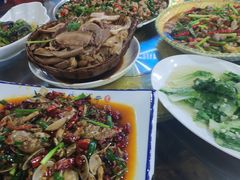 -聚八方土菜馆(余松路店)