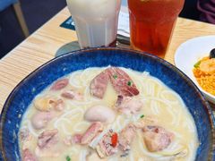 -滋味满屋美食坊(上海街店)