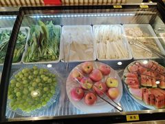 -嘎琉鲜切牛肉自助火锅
