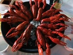 -虾弄弄海派小龙虾·牛羊蝎子火锅