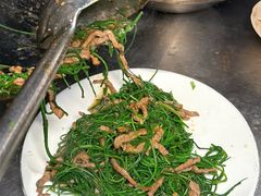 -大众跷脚牛肉馆·非遗传承单位(峨眉山店)