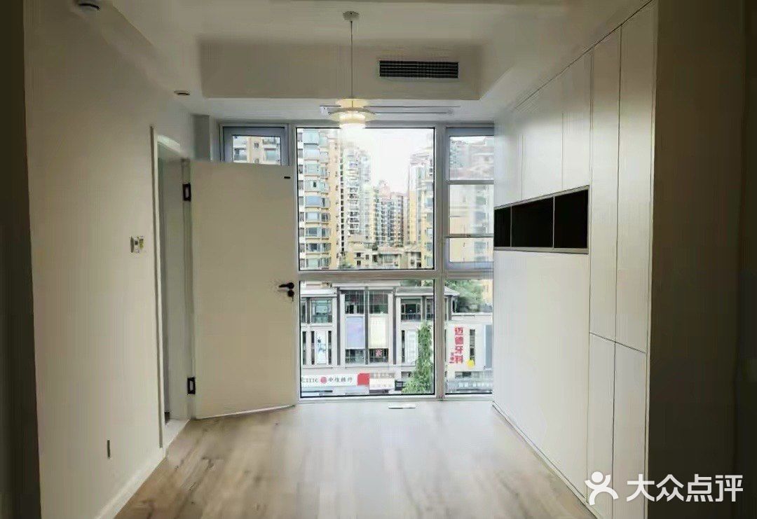 常见的三居室户型，全屋定制家具极大增加全屋储物