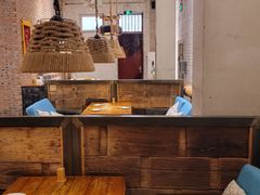-苹果树下艺术餐厅(宋庄店)