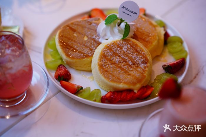 jy tearoom舒芙蕾鲜果厚松饼图片 - 第1张