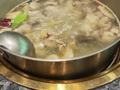 -一席地·本地鸡窝·杭帮鸡火锅(萧山银隆百货店)