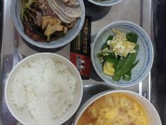 -爱的果实月嫂育婴师(世纪东方店)