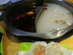 -何氏串串香火锅(翠亨店)